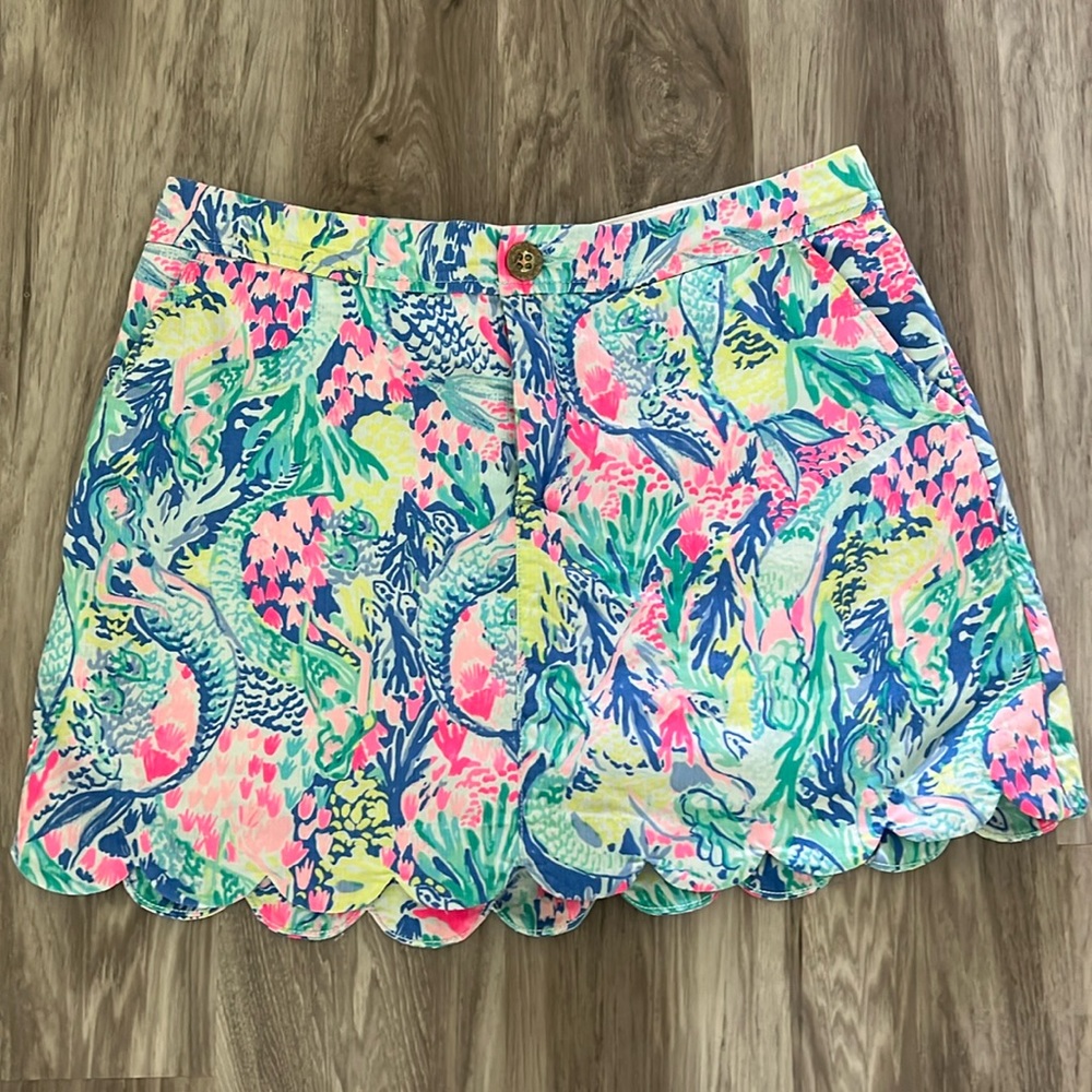 Lilly Pulitzer ladies skort Sz 8